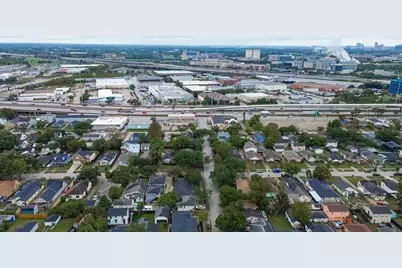 1511 Scharpe Street #2, Houston, TX 77023 - Photo 24