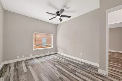 1511 Scharpe Street #2, Houston, TX 77023 - Photo 14