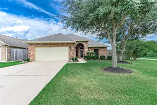 2237 Jernigan Ford, Dickinson, TX 77539 - Photo 2