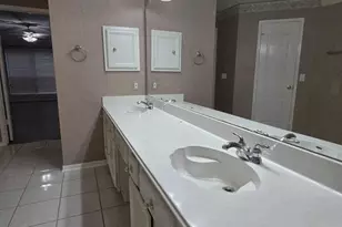 18715 Evergreen Falls Dr, Houston, TX 77084 - Photo 16