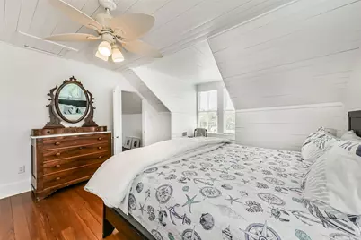 3301 Ursuline Street, Galveston, TX 77550 - Photo 16