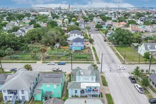 3301 Ursuline St, Galveston, TX 77550 - Photo 34