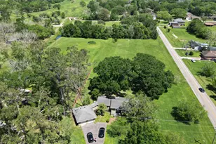 111 Fairway Dr, Alvin, TX 77511 - Photo 24