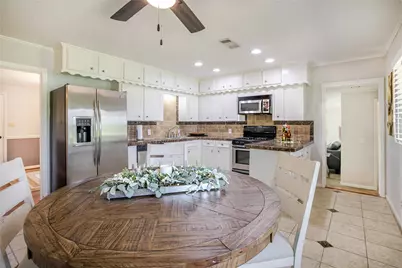 111 Fairway Drive, Alvin, TX 77511 - Photo 10