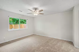 613 Dixie Dr, League City, TX 77573 - Photo 14
