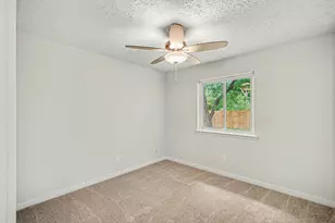 613 Dixie Dr, League City, TX 77573 - Photo 10