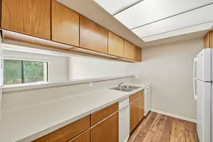 2824 S Bartell Dr, Houston, TX 77054 - Photo 14