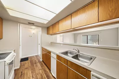 2824 S Bartell Drive #212, Houston, TX 77054 - Photo 16