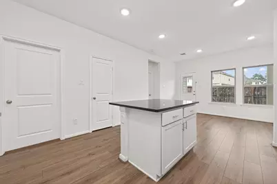 1410 Cecilia Vines Drive, Conroe, TX 77301 - Photo 18