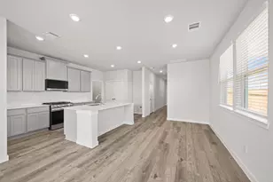 2516 Old Glory Ln, Bay City, TX 77414 - Photo 8