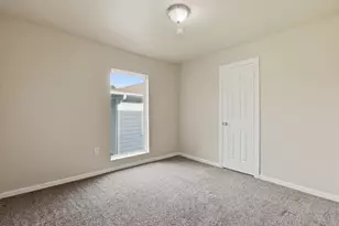 303 Gans St, Houston, TX 77029 - Photo 18