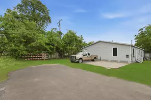 303 Gans St, Houston, TX 77029 - Photo 2