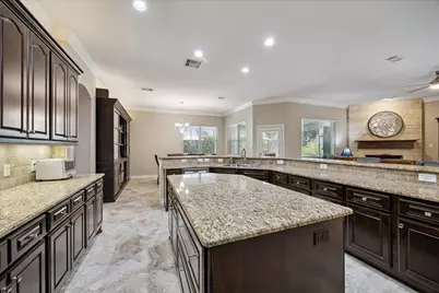 709 Forest Lane Court, Conroe, TX 77302 - Photo 10