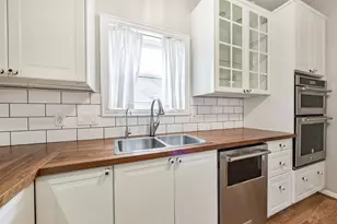 2287 Woodland Springs St, Houston, TX 77077 - Photo 12