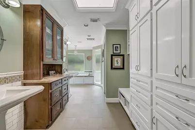 203 W Spreading Oaks Avenue, Friendswood, TX 77546 - Photo 26