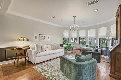 203 W Spreading Oaks Avenue, Friendswood, TX 77546 - Photo 12