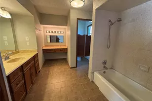 3010 Jefferson Dr, La Marque, TX 77568 - Photo 12