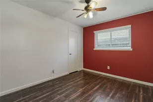 17330 Herrnhut Dr, Webster, TX 77598 - Photo 18