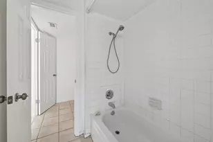 14555 Wunderlich Dr, Houston, TX 77069 - Photo 2