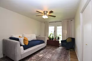 101 N Upton Ave, Schulenburg, TX 78956 - Photo 12