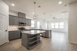 10401 Woodhill Spa Ln, Cleveland, TX 77327 - Photo 6