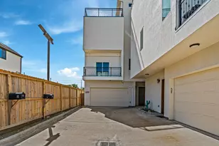 2218 Converse St, Houston, TX 77006 - Photo 1