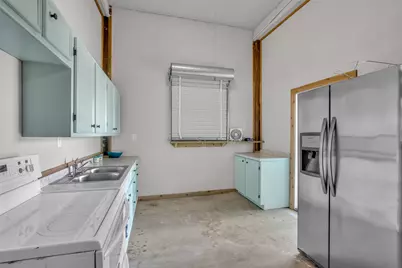 940 Mary Ann, Port Bolivar, TX 77650 - Photo 8