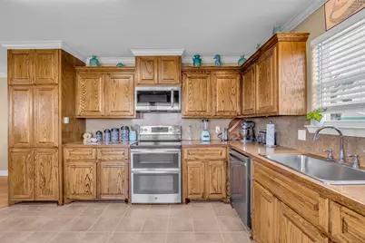 940 Mary Ann, Port Bolivar, TX 77650 - Photo 18