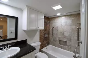 5929 Queensloch Dr, Houston, TX 77096 - Photo 10