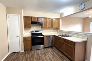 9023 Kalewood Dr, Houston, TX 77099 - Photo 4