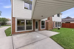 2312 Pebble Beach Dr, League City, TX 77573 - Photo 36