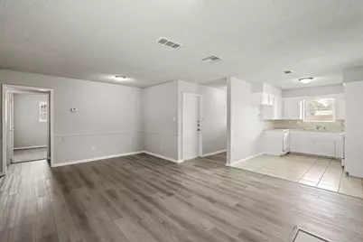 1802 Mosher Lane, Houston, TX 77088 - Photo 10