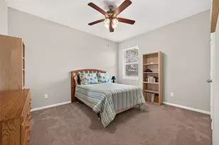 1329 Red Hills Dr, Rosharon, TX 77583 - Photo 18