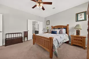 1329 Red Hills Dr, Rosharon, TX 77583 - Photo 16