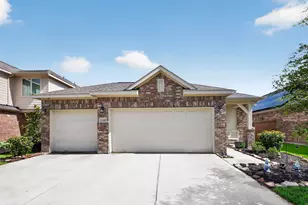 1329 Red Hills Dr, Rosharon, TX 77583 - Photo 2