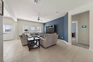 306 Cabernet Dr, Alvin, TX 77511 - Photo 4