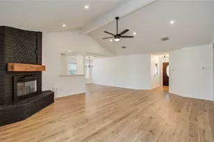 713 Willow Creek Dr, La Porte, TX 77571 - Photo 12