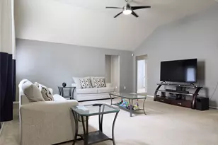 18727 N Young Elm Cir, Houston, TX 77073 - Photo 4
