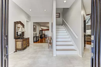 12007 Lakeway Court, Houston, TX 77071 - Photo 6