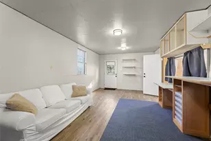 210 W Mulberry Ave, Wharton, TX 77488 - Photo 32