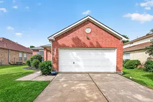 21915 Willow Shadows Dr, Tomball, TX 77375 - Photo 4