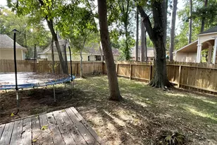 122 April Wind Dr E, Conroe, TX 77356 - Photo 20