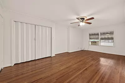 2021 Southgate Boulevard #6, Houston, TX 77030 - Photo 8