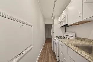 2021 Southgate Blvd, Houston, TX 77030 - Photo 14