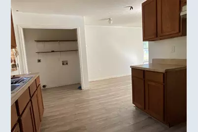 1111 Wheeler Street, Anahuac, TX 77514 - Photo 12