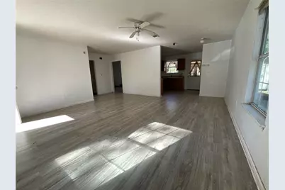 1111 Wheeler Street, Anahuac, TX 77514 - Photo 4