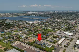 2305 67th St, Galveston, TX 77551 - Photo 8