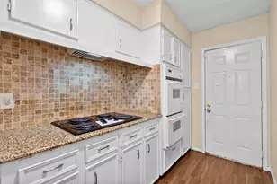 1807 Oaklawn St, Sugar Land, TX 77498 - Photo 8