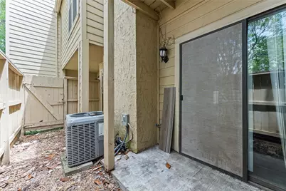 9327 Pagewood Lane, Houston, TX 77063 - Photo 14