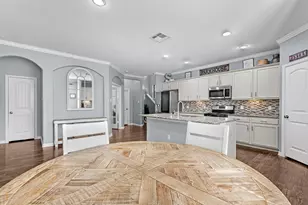 623 Orchid Hill Dr E, Conroe, TX 77301 - Photo 14